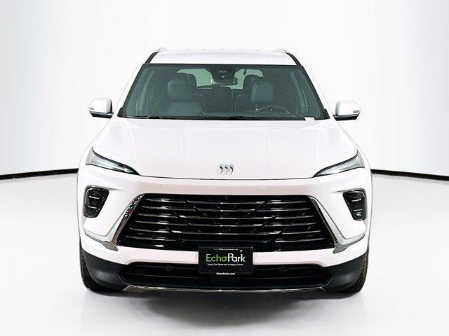 used 2025 Buick Enclave car, priced at $33,487