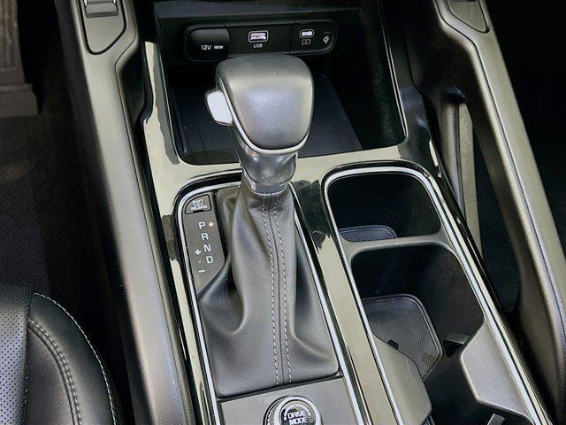 used 2025 Kia Telluride car, priced at $31,996