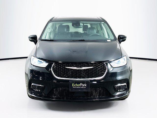 used 2024 Chrysler Pacifica car, priced at $25,996
