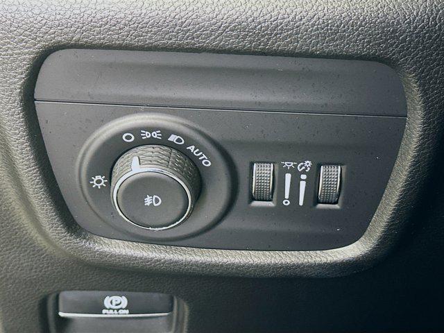 used 2023 Jeep Grand Cherokee car, priced at $29,996