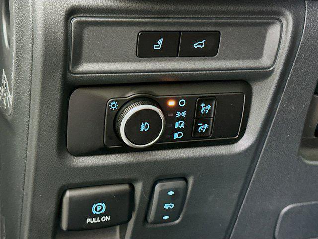 used 2024 Ford Expedition car, priced at $42,496