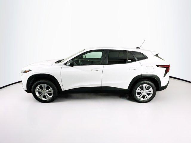 used 2025 Chevrolet Trax car, priced at $19,497