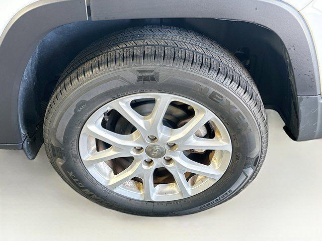 used 2018 Jeep Cherokee car, priced at $10,687