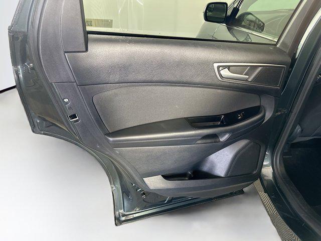 used 2015 Ford Edge car, priced at $9,895