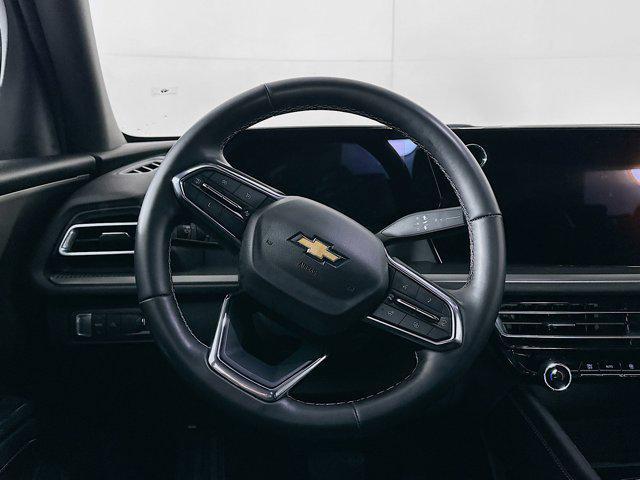 used 2025 Chevrolet Traverse car, priced at $30,497