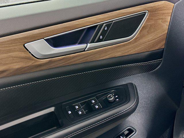 used 2025 Volkswagen Atlas car, priced at $29,797