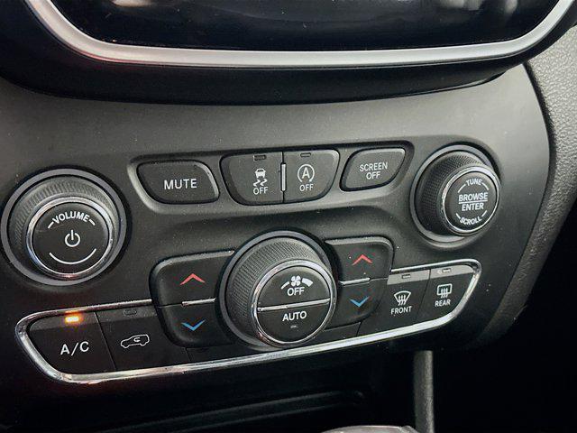 used 2019 Jeep Cherokee car, priced at $13,487