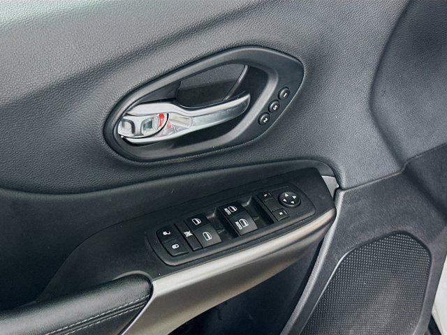 used 2019 Jeep Cherokee car, priced at $13,487