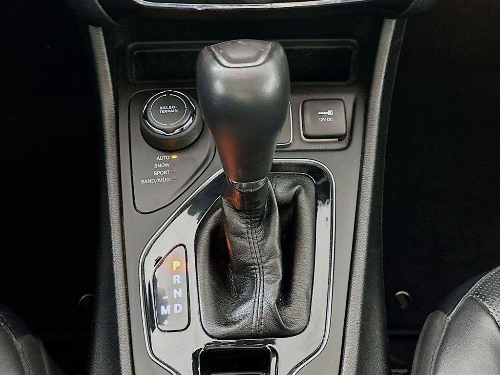 used 2021 Jeep Cherokee car, priced at $16,886