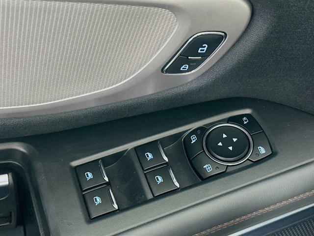 used 2025 Ford Expedition car, priced at $53,996