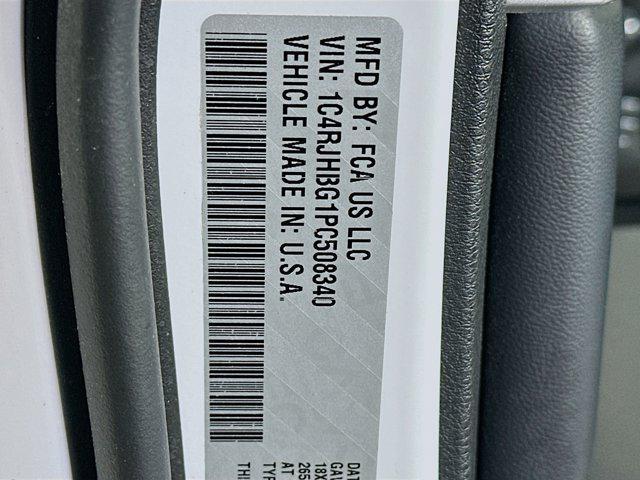 used 2023 Jeep Grand Cherokee car, priced at $31,895