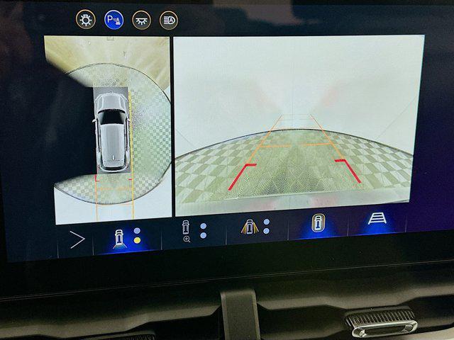 used 2025 Chevrolet Equinox car, priced at $22,996