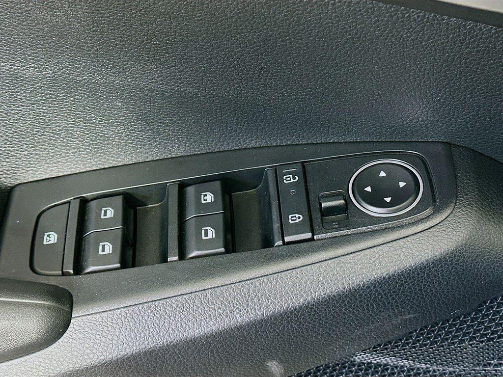 used 2026 Kia Seltos car, priced at $23,896
