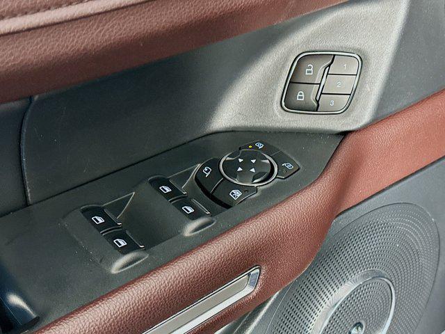 used 2024 Ford Expedition car, priced at $40,987