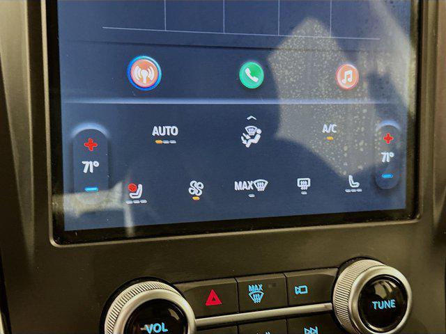 used 2024 Ford Edge car, priced at $22,597