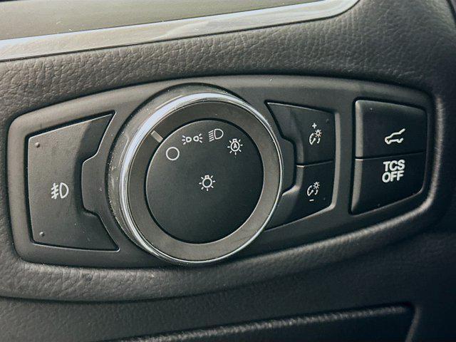 used 2024 Ford Edge car, priced at $22,597