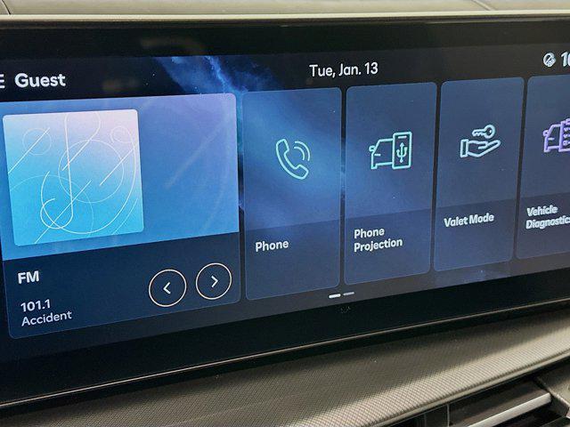 used 2025 Hyundai Santa Fe car, priced at $26,997