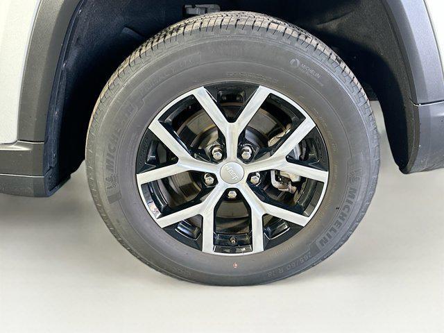 used 2024 Jeep Grand Cherokee L car, priced at $27,487