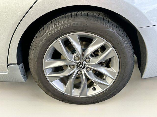 2022 Celestial Silver Metallic Toyota Avalon