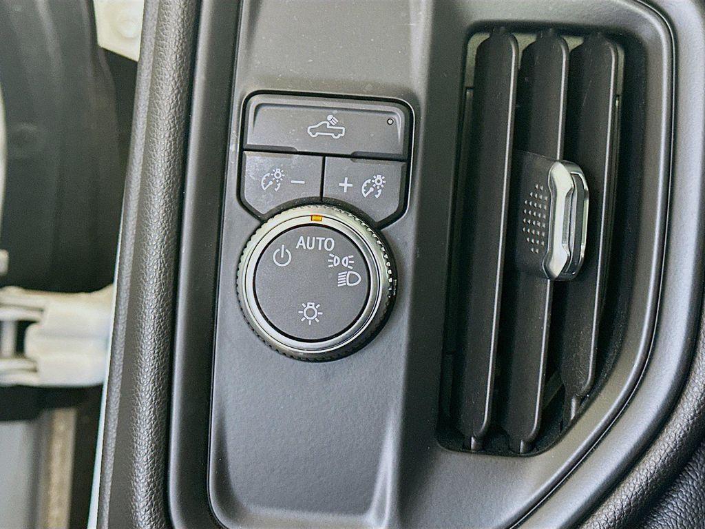 used 2020 GMC Sierra 1500 car, priced at $24,886