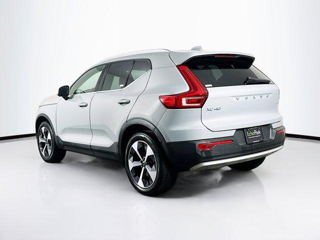 used 2025 Volvo XC40 car, priced at $26,997