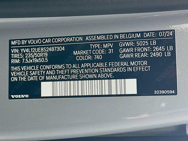 used 2025 Volvo XC40 car, priced at $26,997