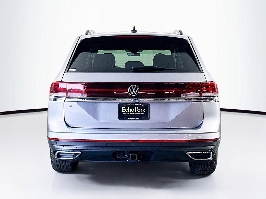 used 2025 Volkswagen Atlas car, priced at $31,895