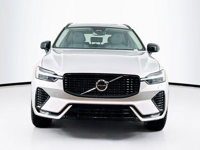 used 2025 Volvo XC60 car, priced at $30,987