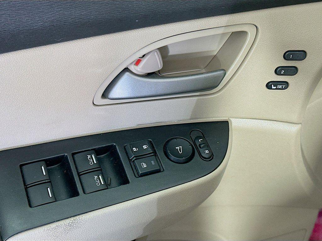 used 2013 Honda Odyssey car, priced at $13,496