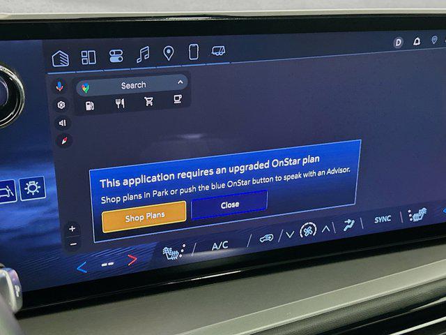 used 2025 Chevrolet Traverse car, priced at $32,297