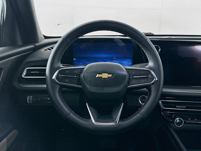 used 2025 Chevrolet Traverse car, priced at $32,297