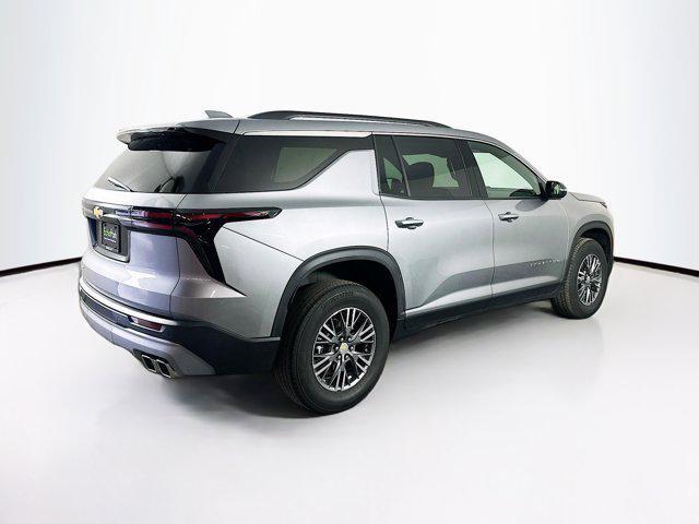 used 2025 Chevrolet Traverse car, priced at $32,297