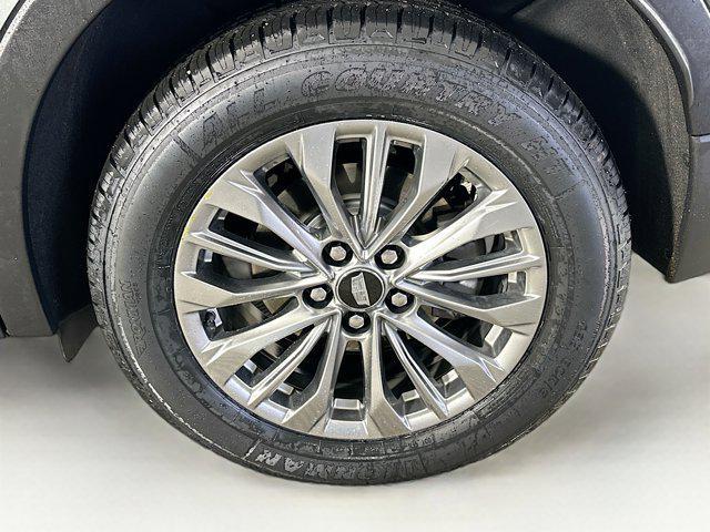 used 2024 Cadillac XT4 car, priced at $25,497