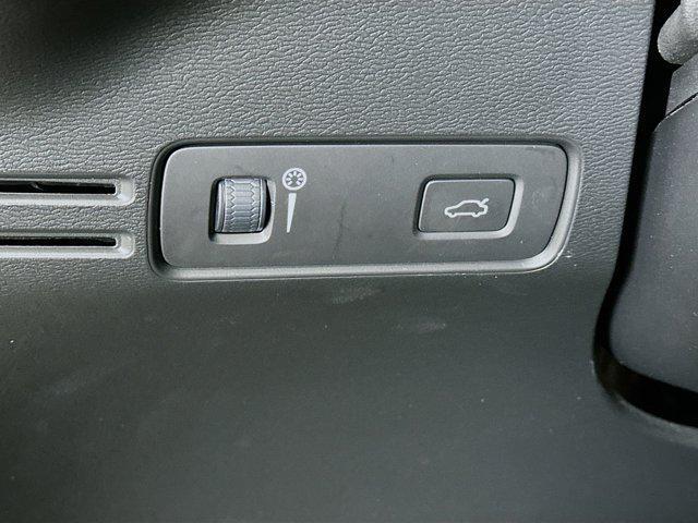 used 2021 Volvo XC40 car, priced at $22,496