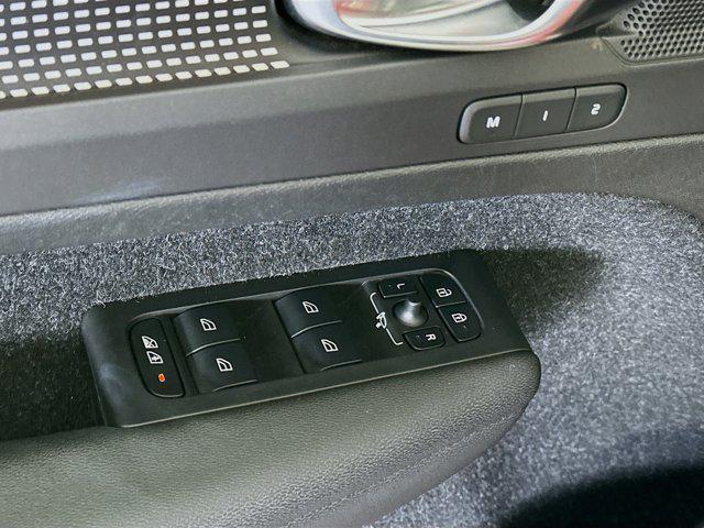 used 2021 Volvo XC40 car, priced at $22,496