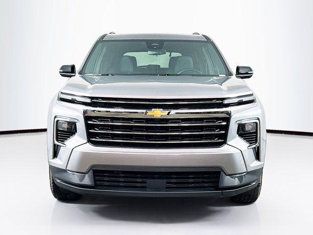 used 2025 Chevrolet Traverse car, priced at $30,497