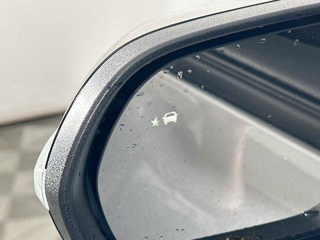 used 2025 Chevrolet Traverse car, priced at $30,497