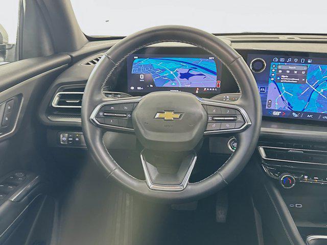 used 2025 Chevrolet Traverse car, priced at $30,497