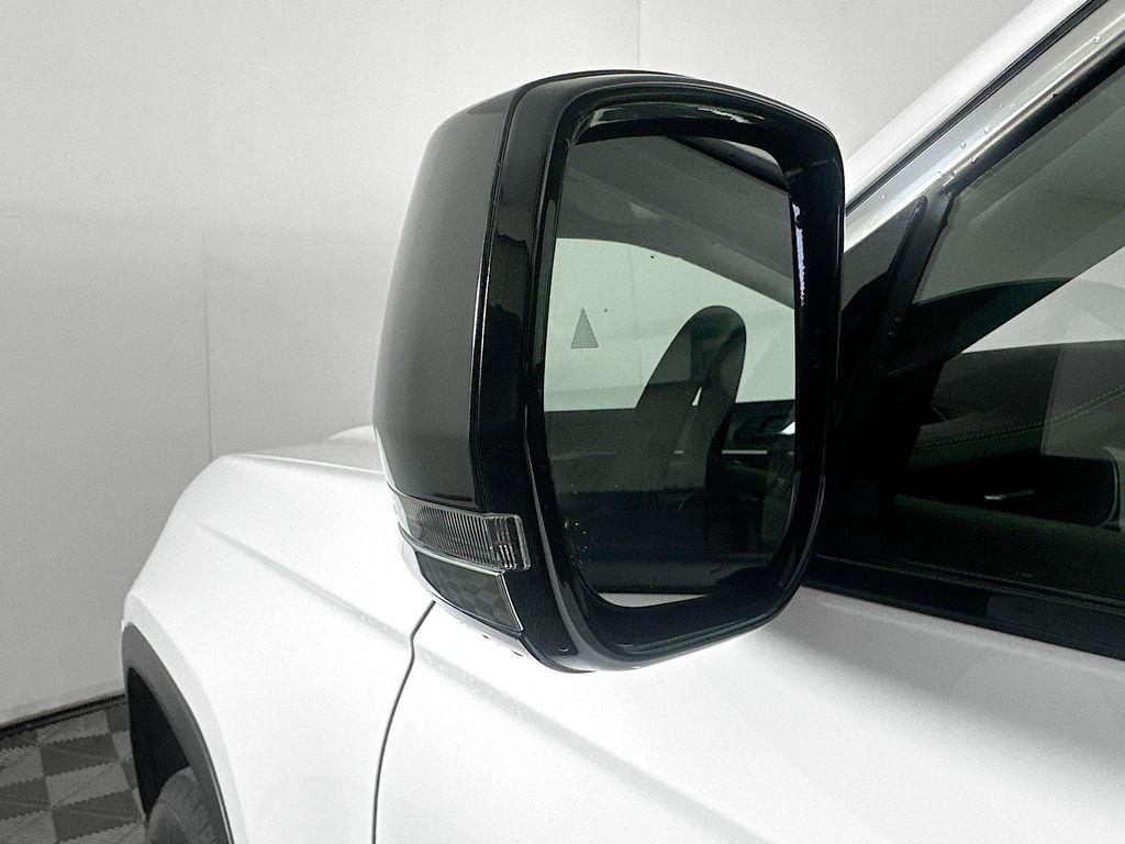 used 2023 Jeep Grand Cherokee L car, priced at $32,386