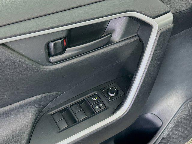 used 2020 Toyota RAV4 car, priced at $20,487