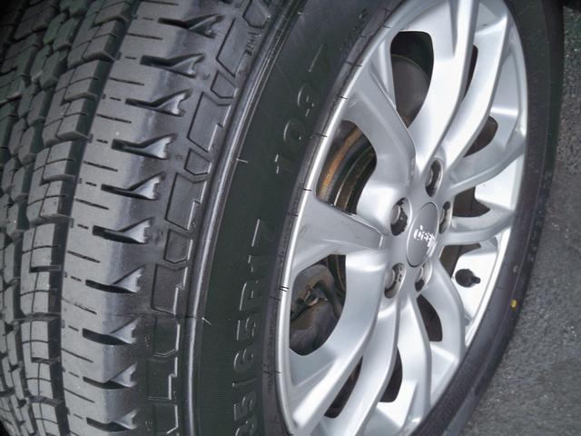 used 2019 Jeep Cherokee car, priced at $8,970