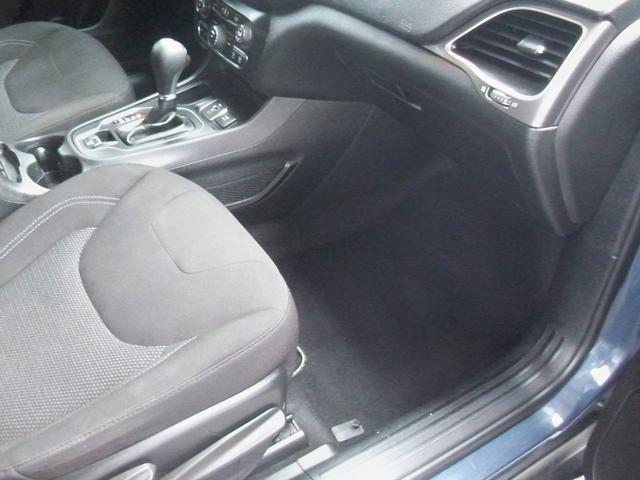 used 2019 Jeep Cherokee car, priced at $8,970