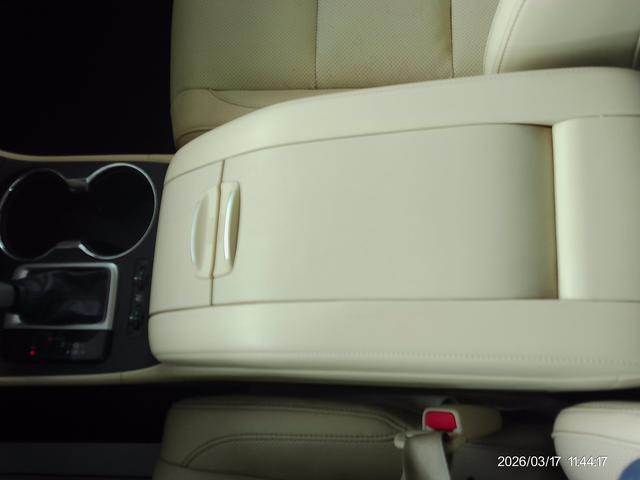 used 2015 Toyota Highlander car, priced at $14,470