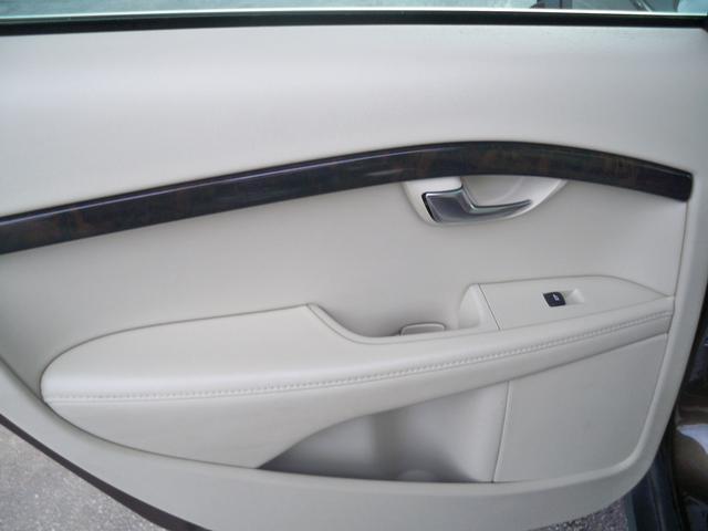 used 2016 Volvo XC70 car, priced at $12,970