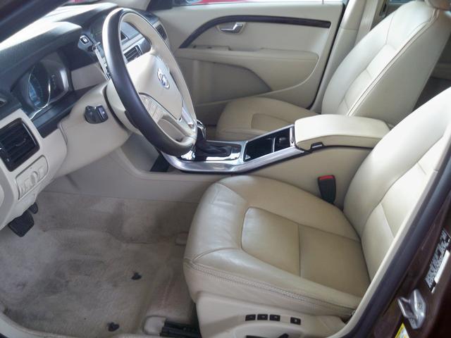 used 2016 Volvo XC70 car, priced at $12,970