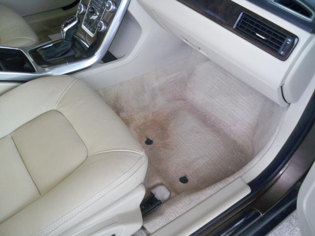 used 2016 Volvo XC70 car, priced at $12,970