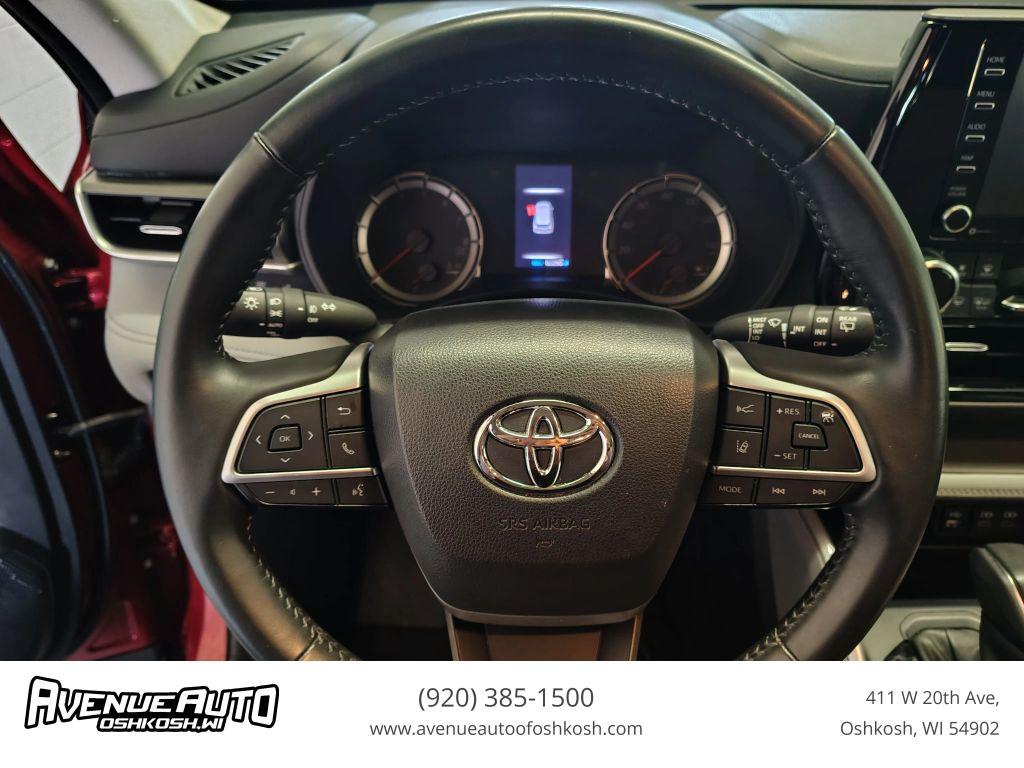 used 2022 Toyota Highlander car, priced at $26,343