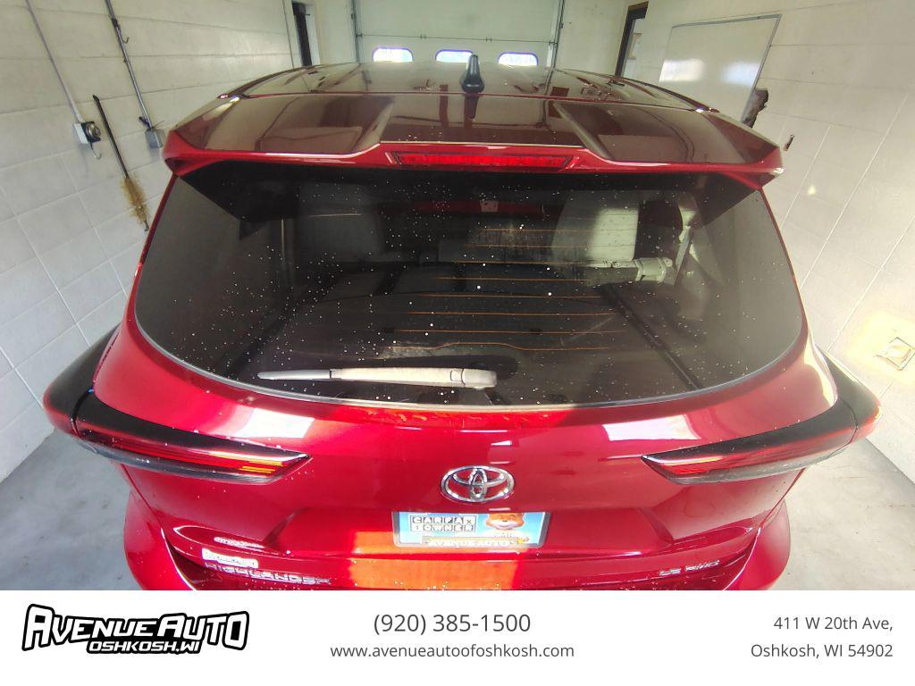 used 2022 Toyota Highlander car, priced at $26,343