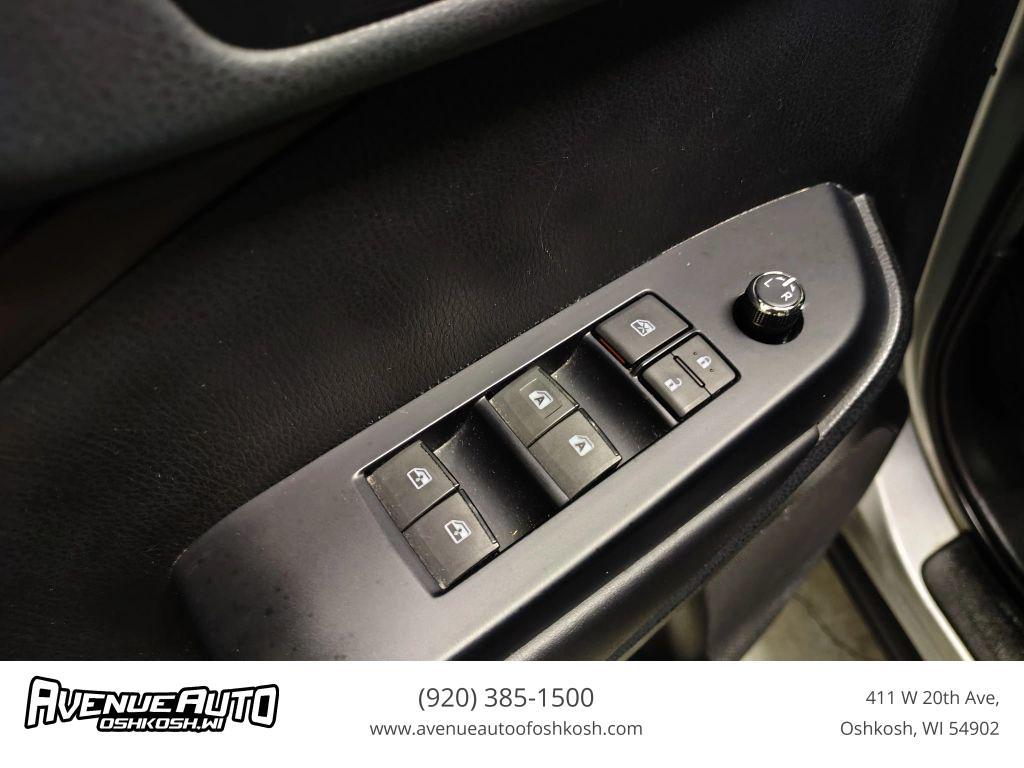 used 2019 Toyota Highlander car, priced at $24,388