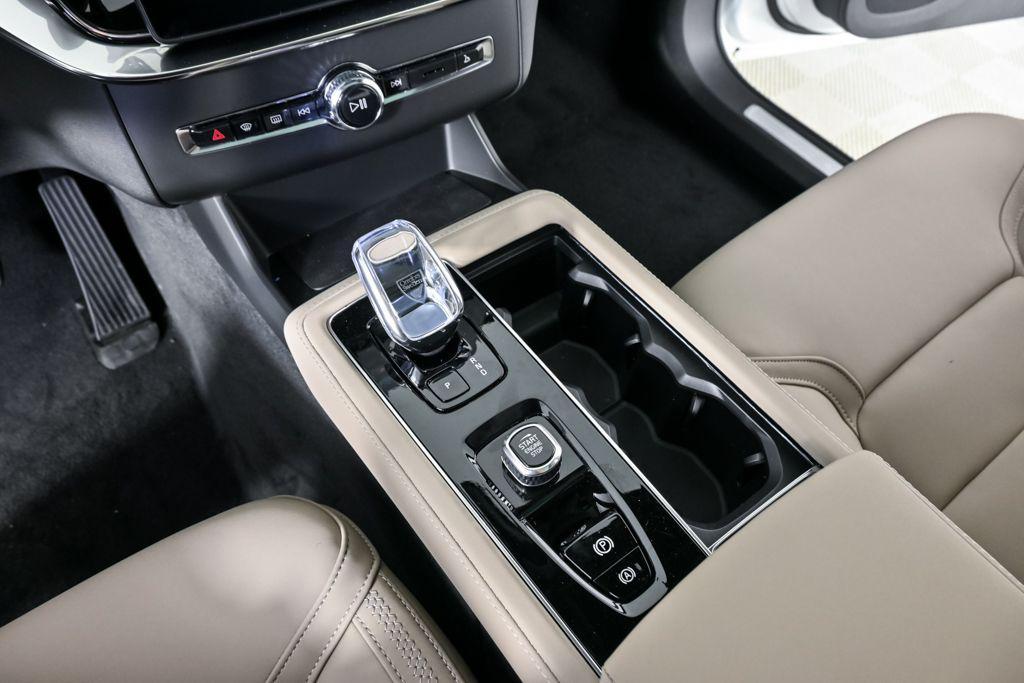 new 2026 Volvo XC90 Plug-In Hybrid car, priced at $80,945